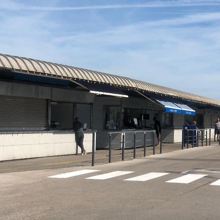 Jeter L'Ancre - Studio Calais Eksteriør bilde